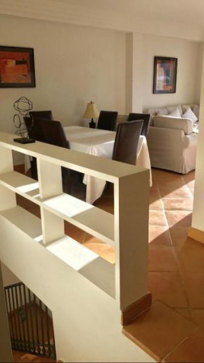 Villa 38, Casares